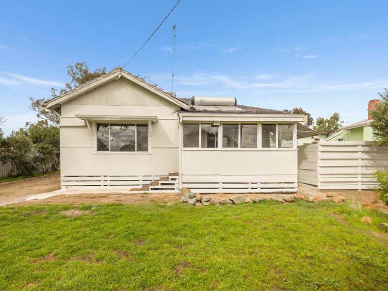 10 Walarat Road, Northam WA 6401