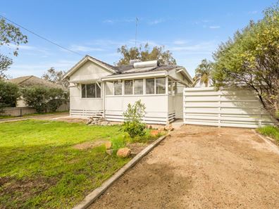 10 Walarat Road, Northam WA 6401