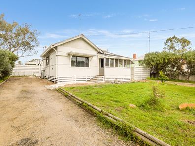 10 Walarat Road, Northam WA 6401