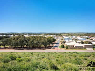 72 Stillwater Avenue, Drummond Cove WA 6532