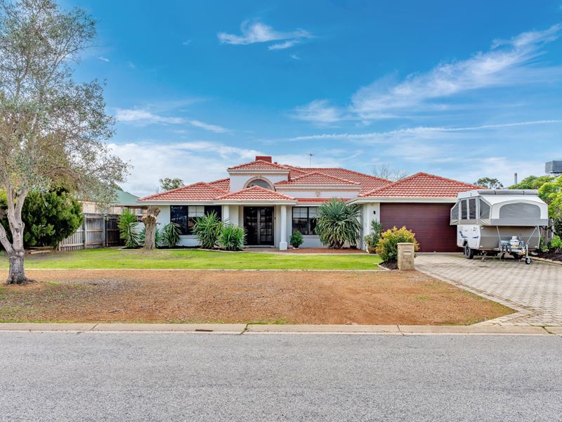 129 MIDSUMMER CIRCLE, Pinjarra WA 6208