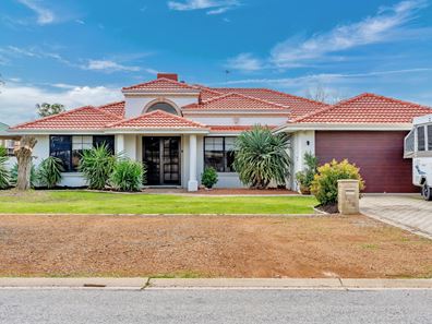 129 MIDSUMMER CIRCLE, Pinjarra WA 6208