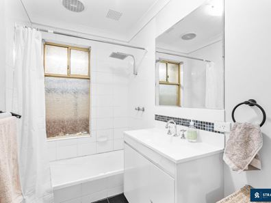 4 Dancy Way, Seville Grove WA 6112