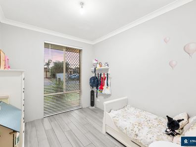 4 Dancy Way, Seville Grove WA 6112