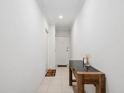 15B Cassowary Chase, Wandi WA 6167