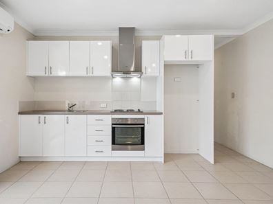 15B Cassowary Chase, Wandi WA 6167