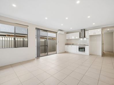 15B Cassowary Chase, Wandi WA 6167