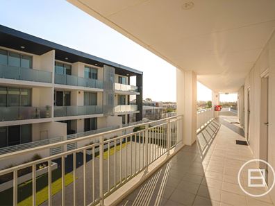 44/95 Chalgrove Avenue, Rockingham WA 6168