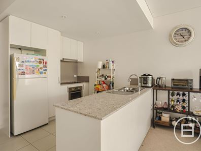 44/95 Chalgrove Avenue, Rockingham WA 6168