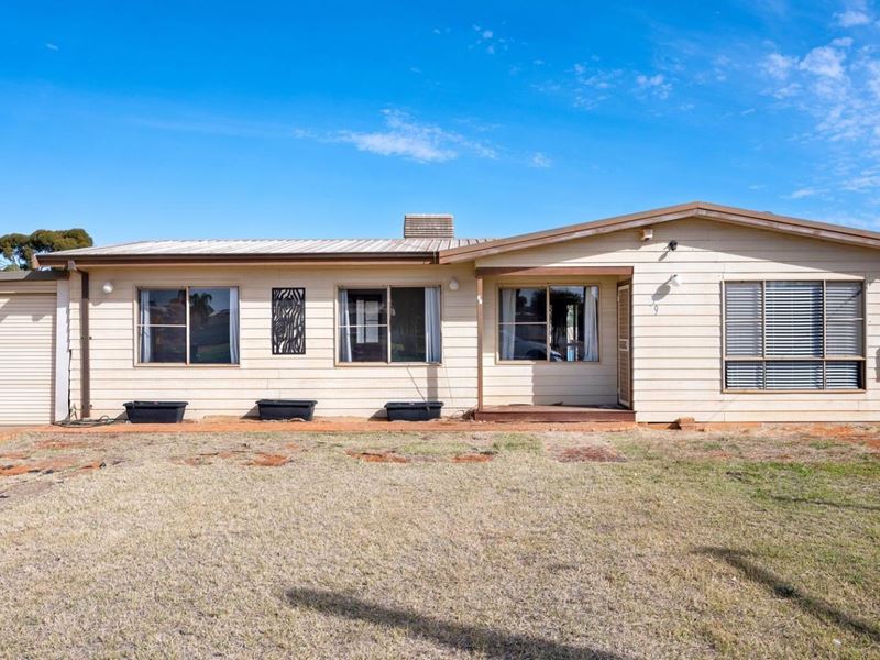 39 Sewell Drive, South Kalgoorlie