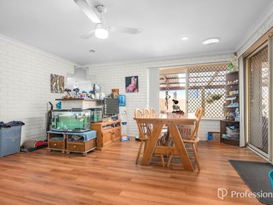 2 Simon Drive, Karloo WA 6530