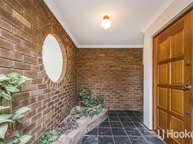 28 Griffith Way, Thornlie WA 6108