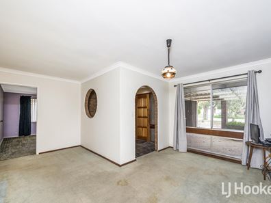 28 Griffith Way, Thornlie WA 6108