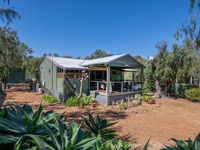 8 Winter Court, Peppermint Grove Beach WA 6271