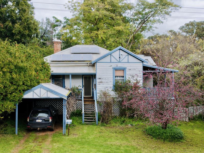 14 Rowley Street, Bridgetown WA 6255