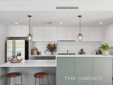 29 Hicks Way, Hillarys WA 6025
