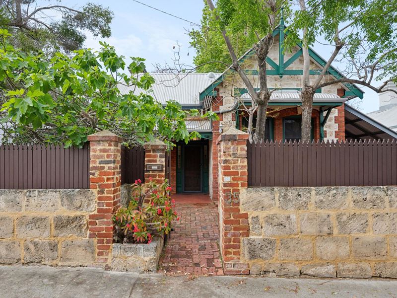 35 Alma Street, Fremantle WA 6160