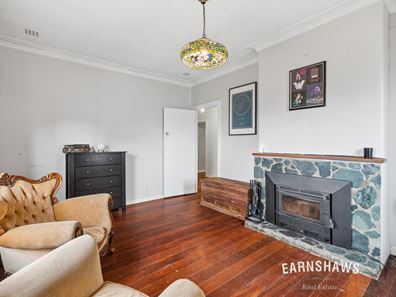 16 Balfour Road, Swan View WA 6056