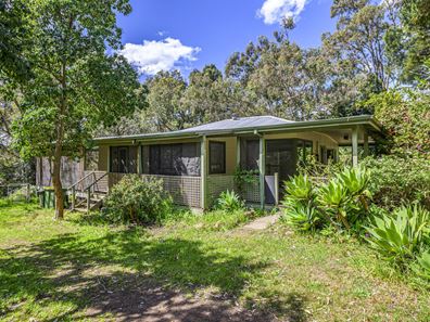 33 Tillbrook Street, Glen Forrest WA 6071