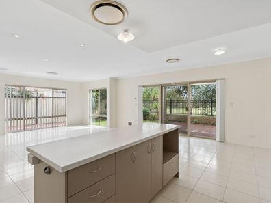 15 Yaroomba Place, Clarkson WA 6030