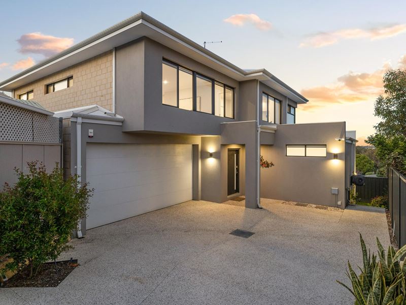 25A Treswell Court, Karrinyup WA 6018