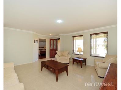 8 Purdy Avenue, Rockingham WA 6168