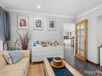 17 Wisteria Place, Thornlie WA 6108