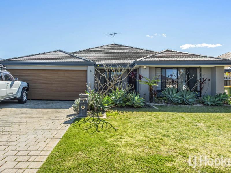 5 Marsdenia Road, Halls Head WA 6210