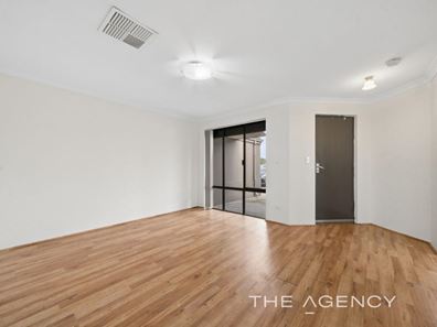 21 Glasgow Way, Seville Grove WA 6112