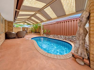 22 Sherlock Rise, Carramar WA 6031