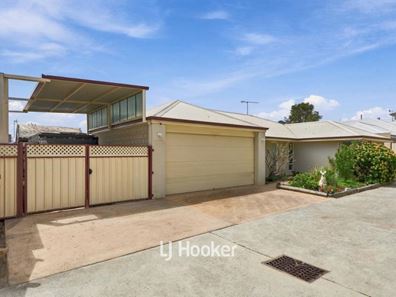 2/373 Old Coast Road, Australind WA 6233
