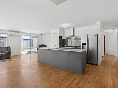 23 Fewson Turn, Ellenbrook WA 6069