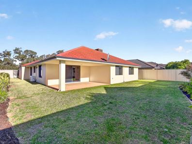 28 Greeson Parkway, Secret Harbour WA 6173