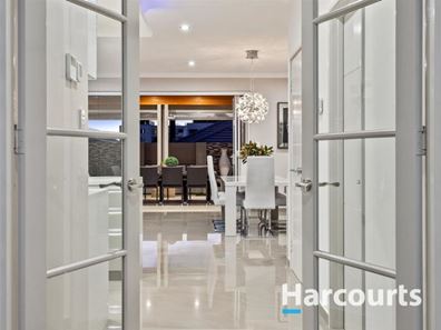 5 Lullworth Terrace, North Coogee WA 6163