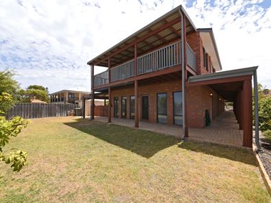 129 Lagoon Drive, Yanchep WA 6035