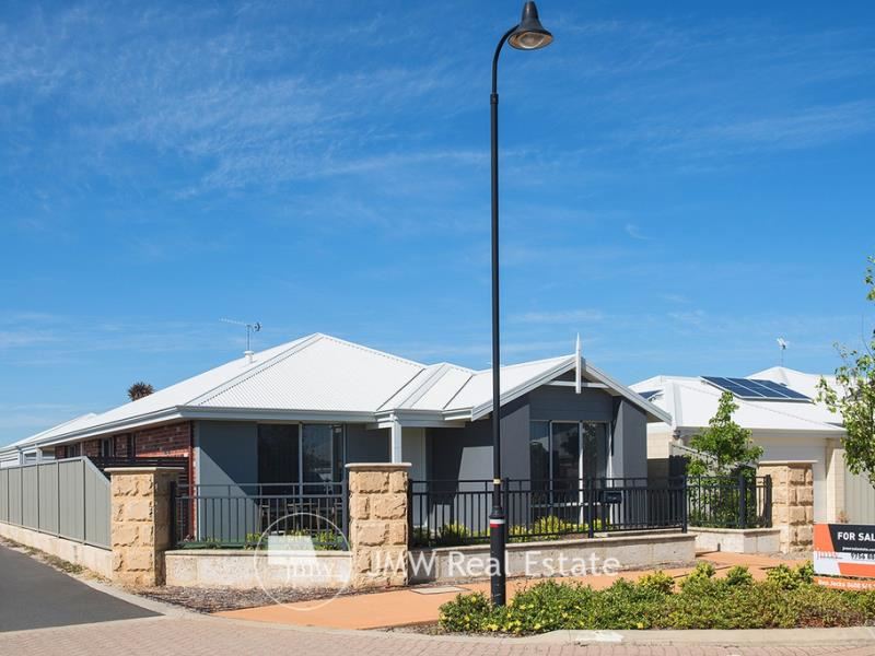 121 Napoleon Promenade, Kealy