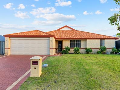 64 Barnes Avenue, Australind WA 6233