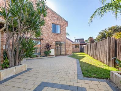 2/40 Congdon Way, Booragoon WA 6154