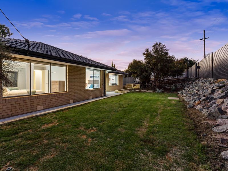 35 Justin Drive, Sorrento WA 6020