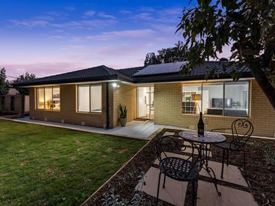 35 Justin Drive, Sorrento WA 6020