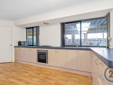 14 Bethel Corner, Halls Head WA 6210