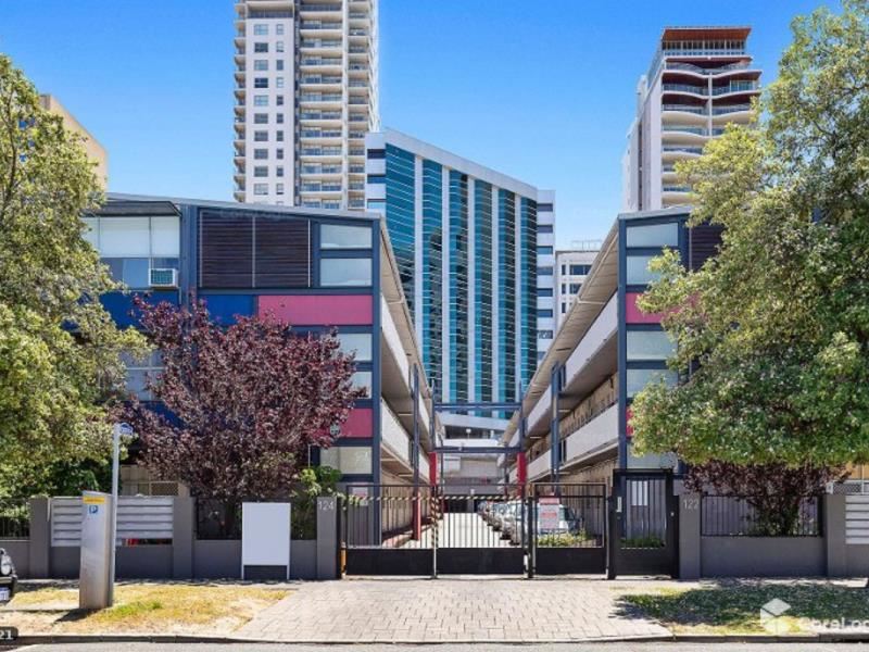 32/124 Terrace Road, Perth WA 6000