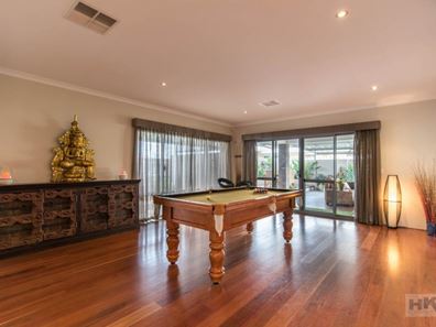 2 Adlington Way, The Vines WA 6069