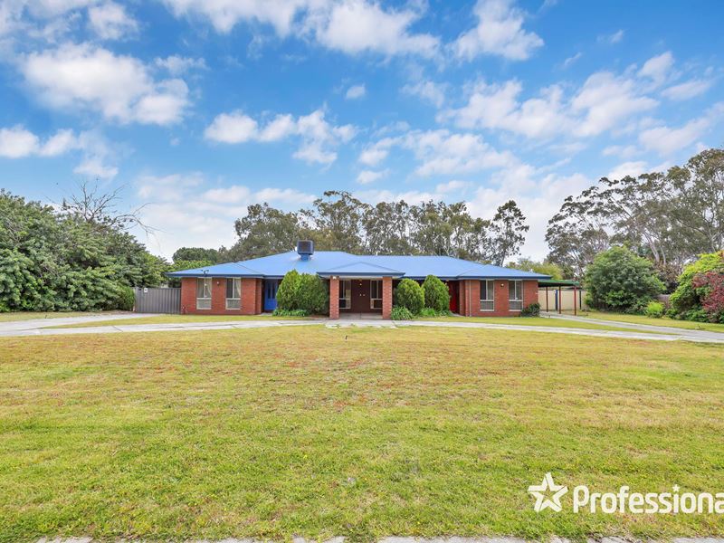 16 Battersea Road, Canning Vale WA 6155