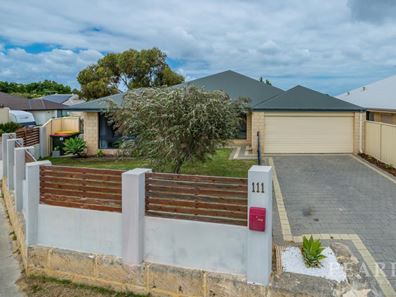 111 Sundowner Meander, Banksia Grove WA 6031