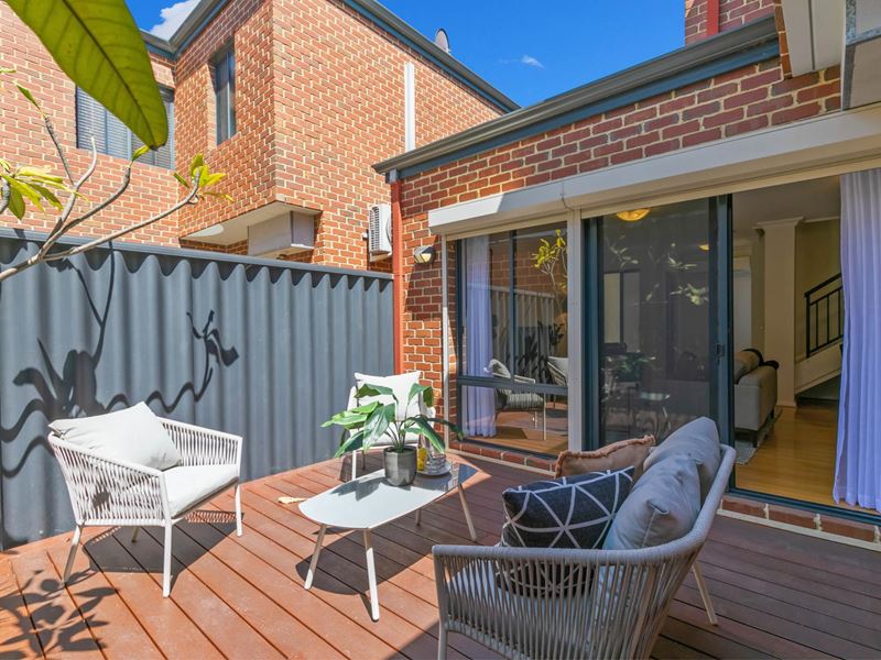 4/273 Walcott Street, North Perth