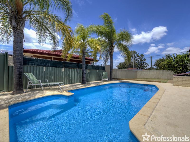 1 The Retreat, Forrestfield WA 6058