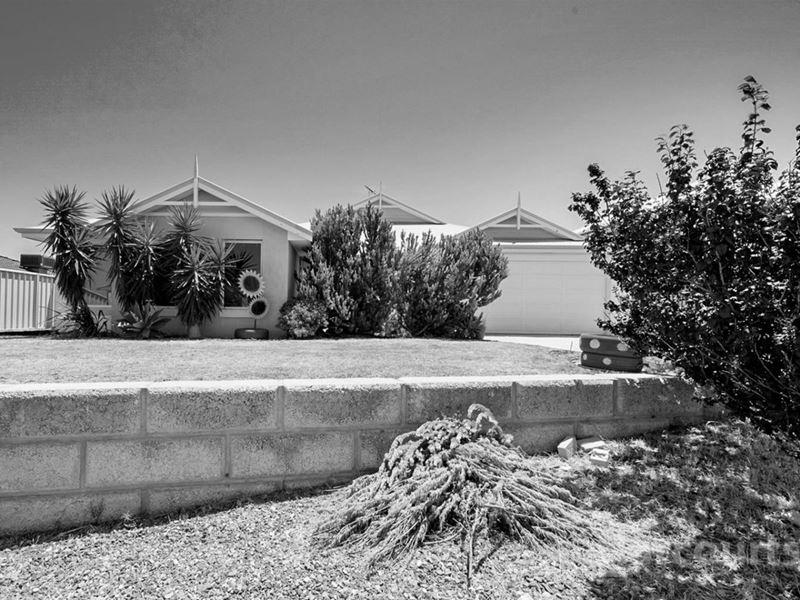 4 Kondinin Way, Dawesville