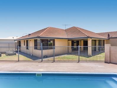 23 Almond Ave, Shoalwater WA 6169