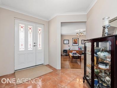 25 Sedges Grove, Canning Vale WA 6155